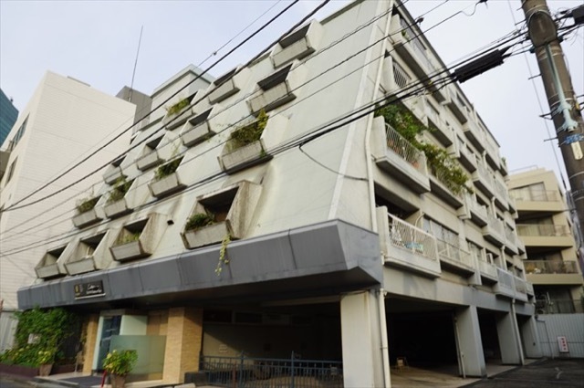 スリースターズマンション